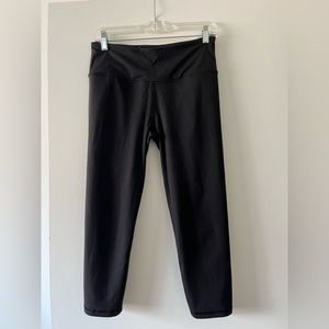 Knockout Capri by Victoria’s Secret Sport/VSX Size M